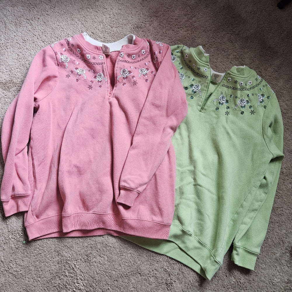 Set of 2 pullover sweaters